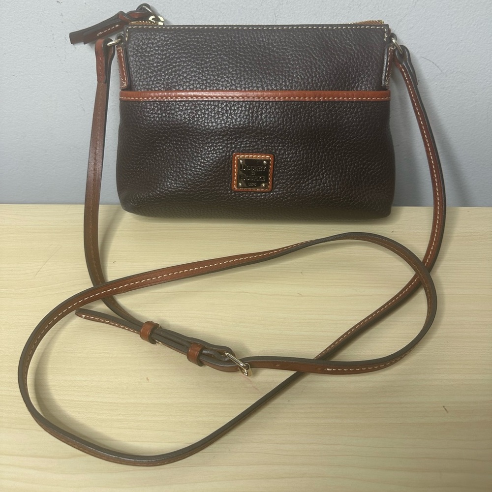 Dooney & Bourke vintage Crossbody